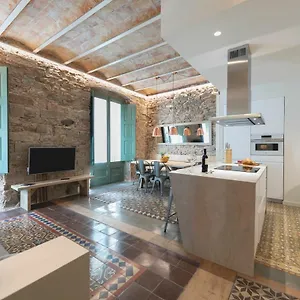 Bravissimo Mercaders, Beautiful 3 Bedroom , Girona Spain